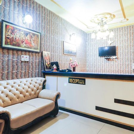 Oyo Hotel Rajendra Khalilabad Екстер'єр фото